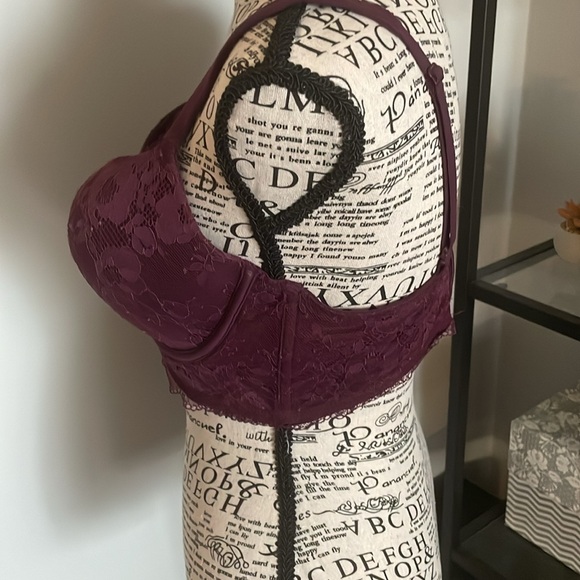 Victoria’s Secret lace bustier bra - Picture 3 of 6